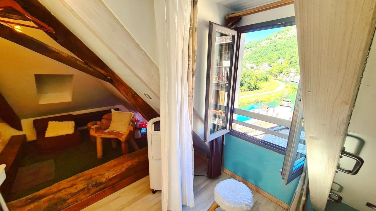 Le Doux Nid Bed & Breakfast Chanaz Dış mekan fotoğraf