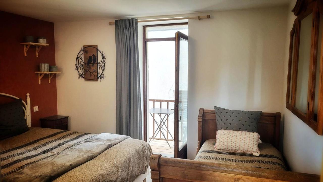 Le Doux Nid Bed & Breakfast Chanaz Dış mekan fotoğraf