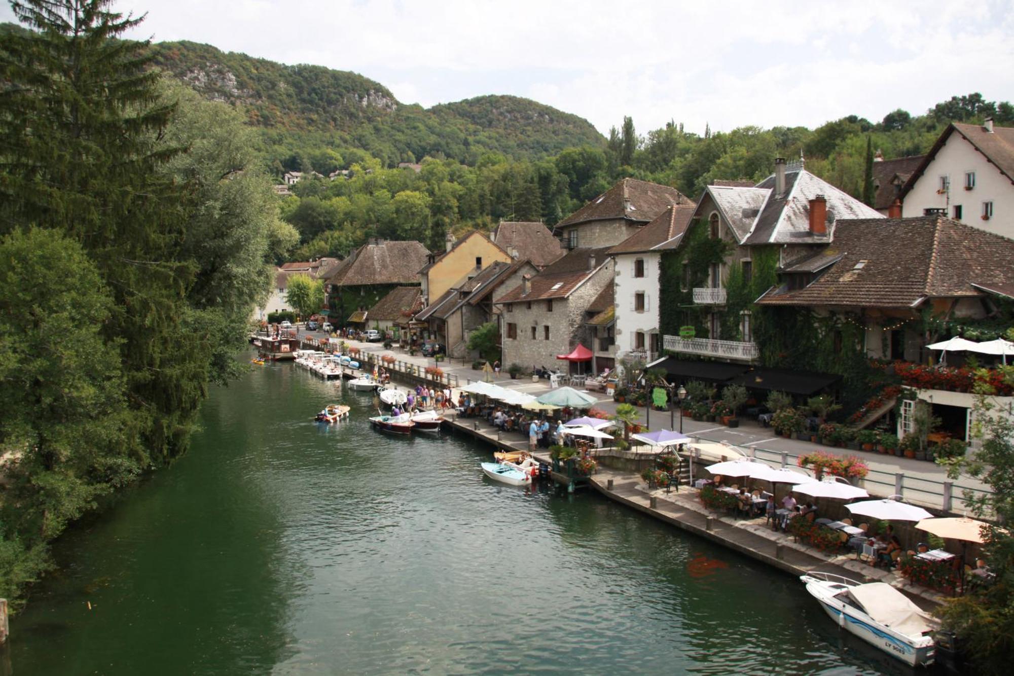 Le Doux Nid Bed & Breakfast Chanaz Dış mekan fotoğraf